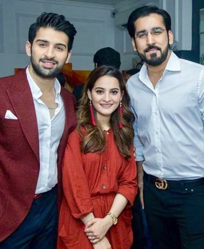 Muneeb Butt With Wife And Brother