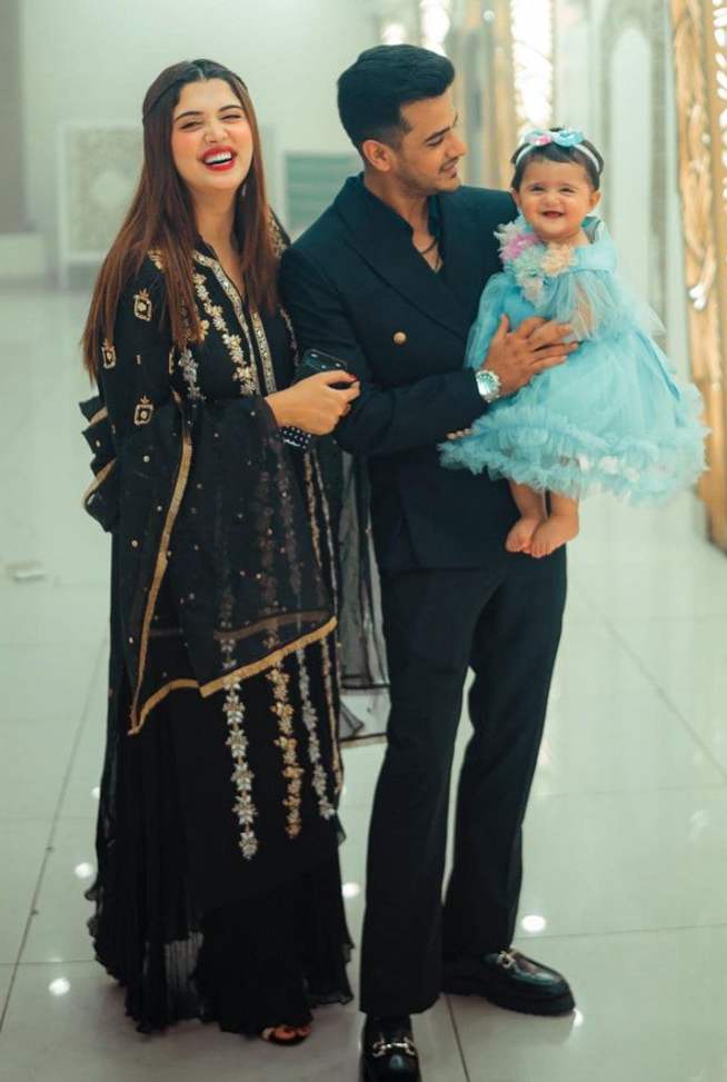 Zulqarnain  with Wife And Daughter